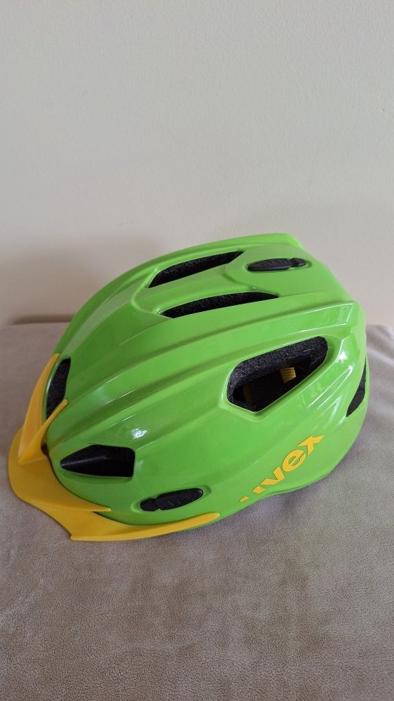 Sprzedam dziecięcy kask marki UVEX