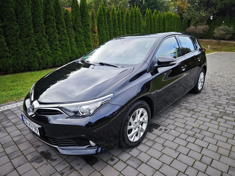 Toyota Auris Świeżo Sprowadzony z Niemiec