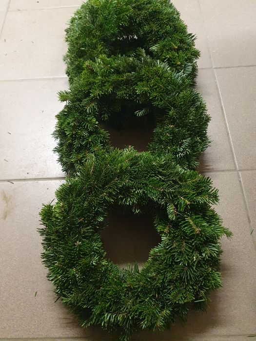Wianek z gałązek jodły