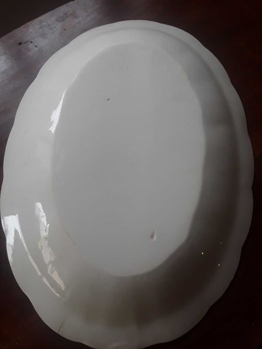 Travessa antiga em louça