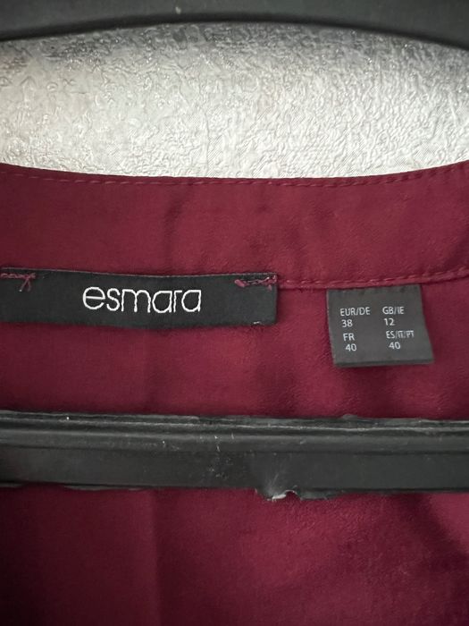 Блуза-сорочка в офіційно-діловому стилі, бренду Esmara.