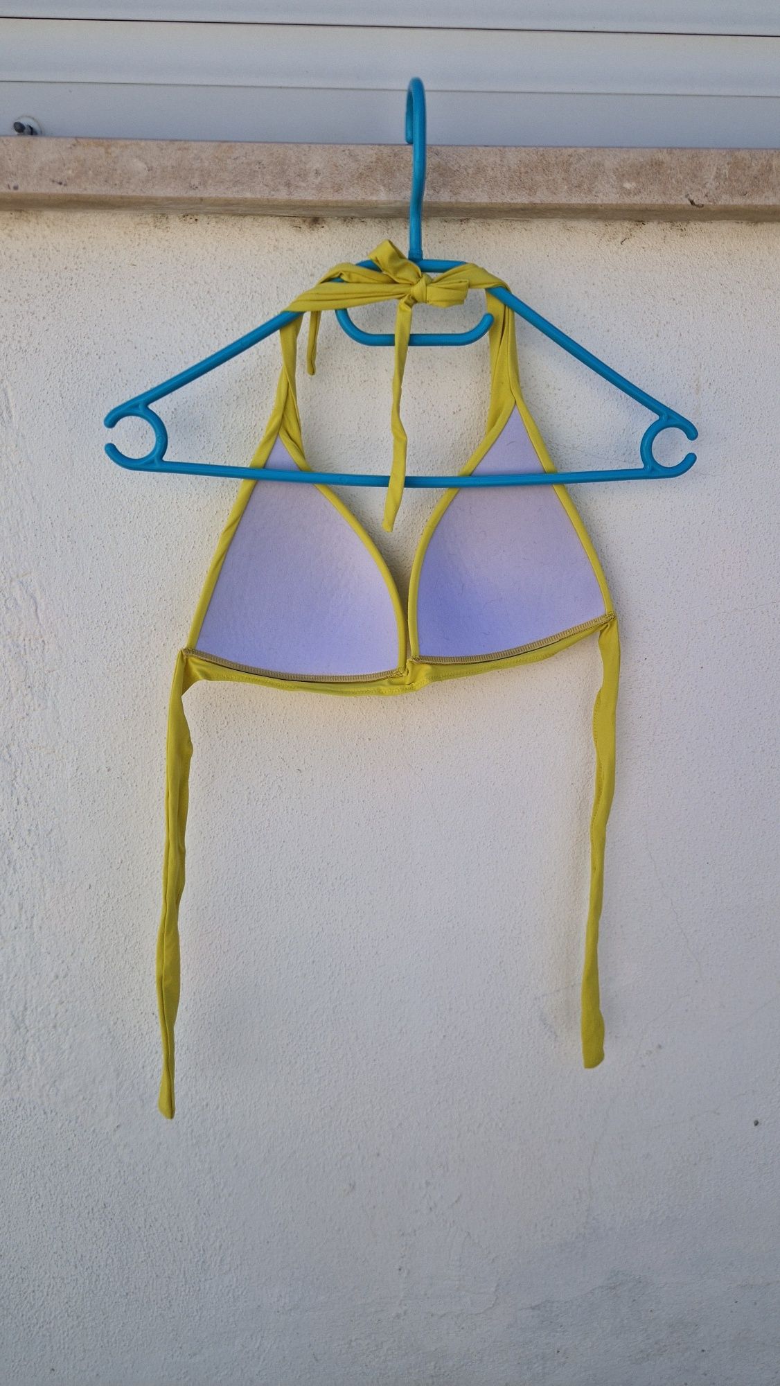 Top biquíni amarelo Calzedonia