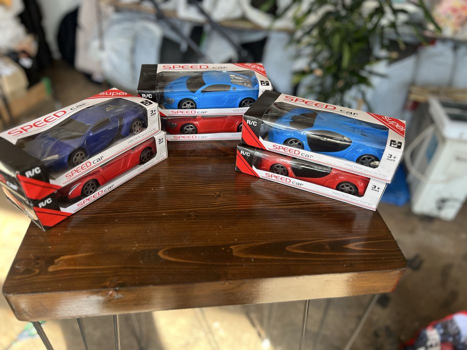 Машинка на пульте управления