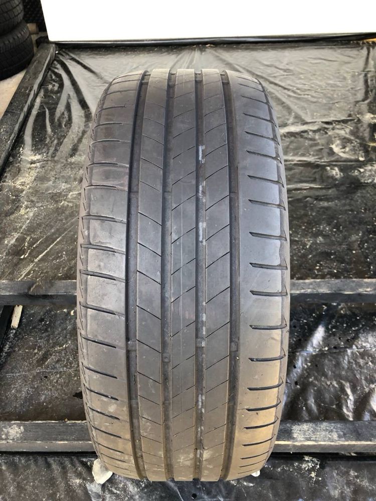 Розпаровка 225/45 r18 Bridgestone Turanzs T005 2019р (581)