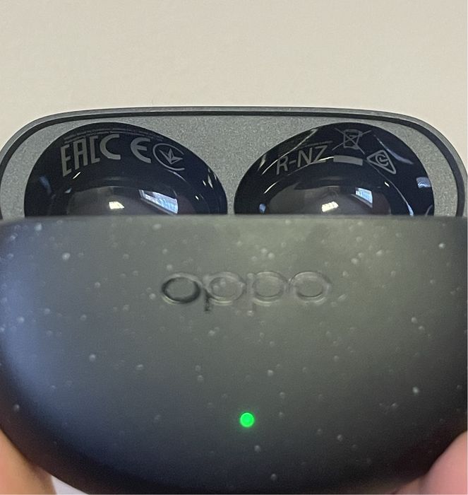 Кейс для наушников Oppo Enco Air 4 Pro б/у