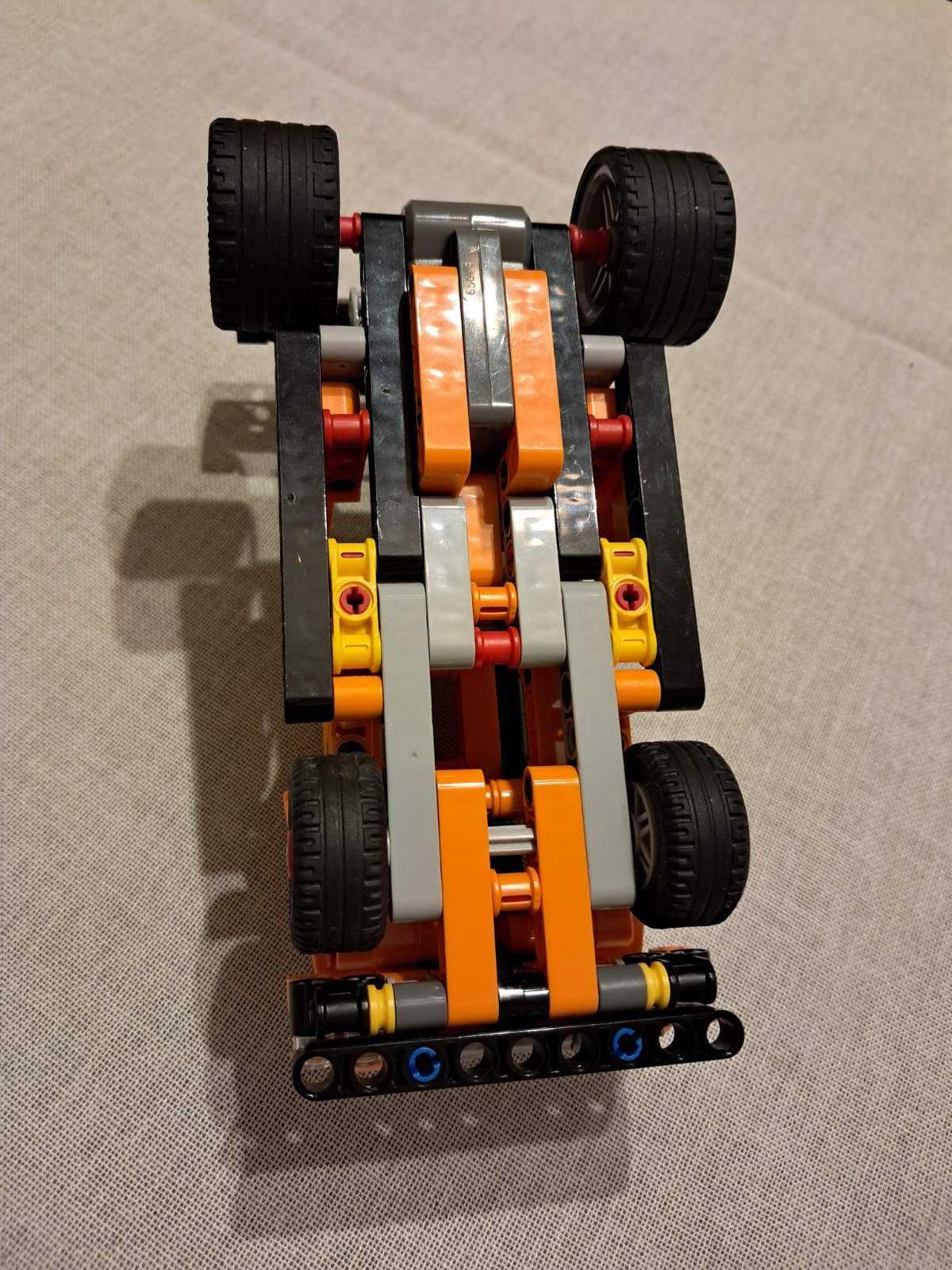 Lego Technic 42104 Гоночна вантажівка 2 в 1, (без коробки)