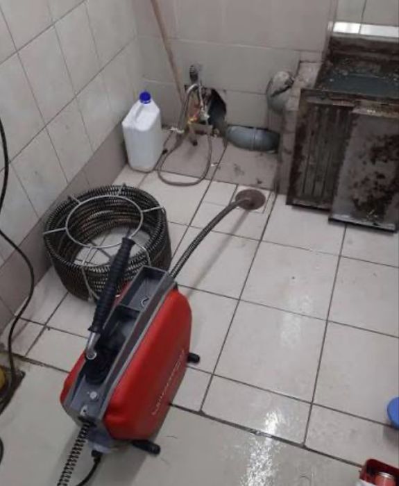 Прочистка труб каналізації канализации чистка