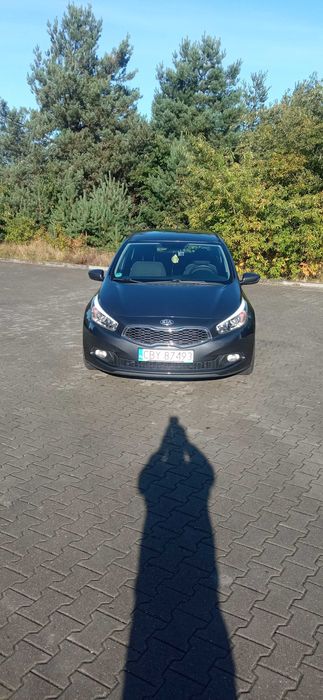 Sprzedam kie ceed 1,4 mpi 100km 2013r.