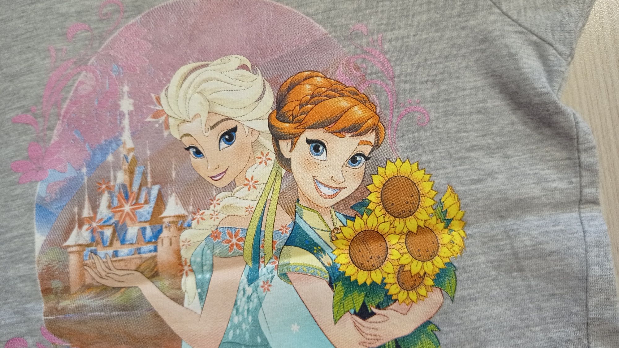 T-shirt koszulka Disney bluzka Elsa (Elza) i Anna - nowa, nieużywana