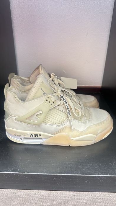 Tenis jordan 4 offwhite
