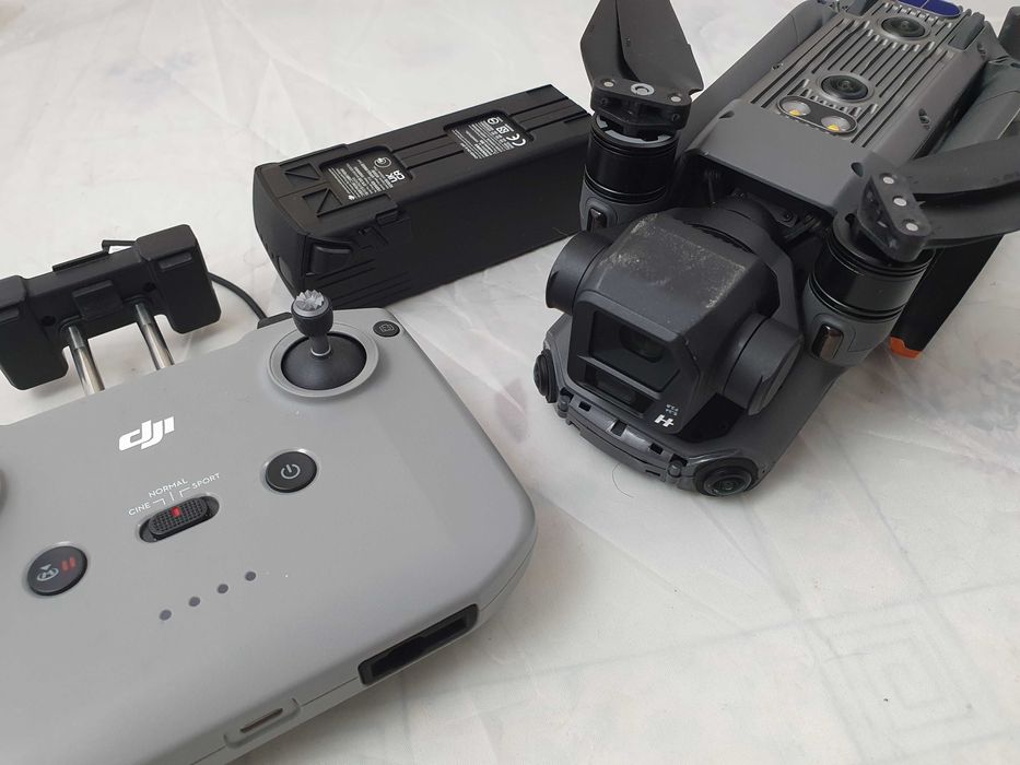 DJI Mavic 3 FCC американец с дефектом датчика приближения
