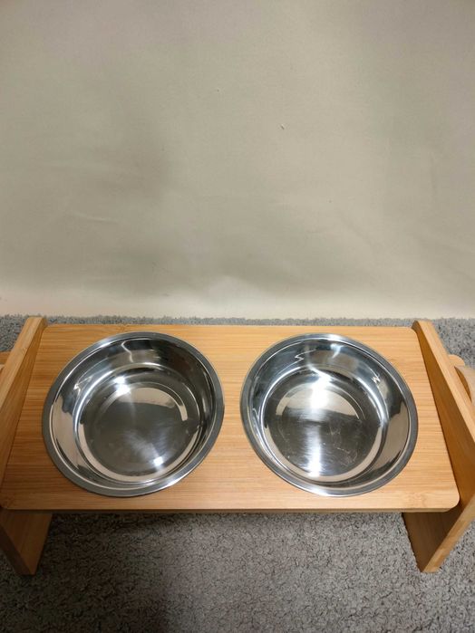Zestaw Dwóch Misek Drewniany Stojak Na Miski dla zwierząt