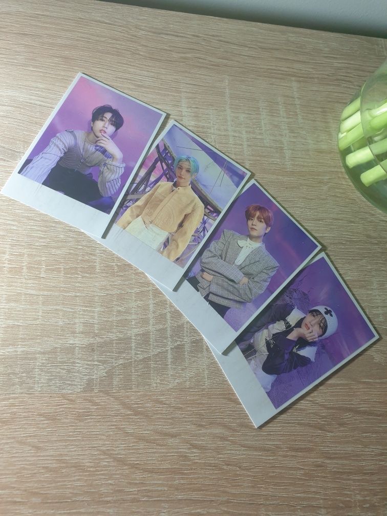 4 polaroid karty Stray Kids (możliwość wysyłki)