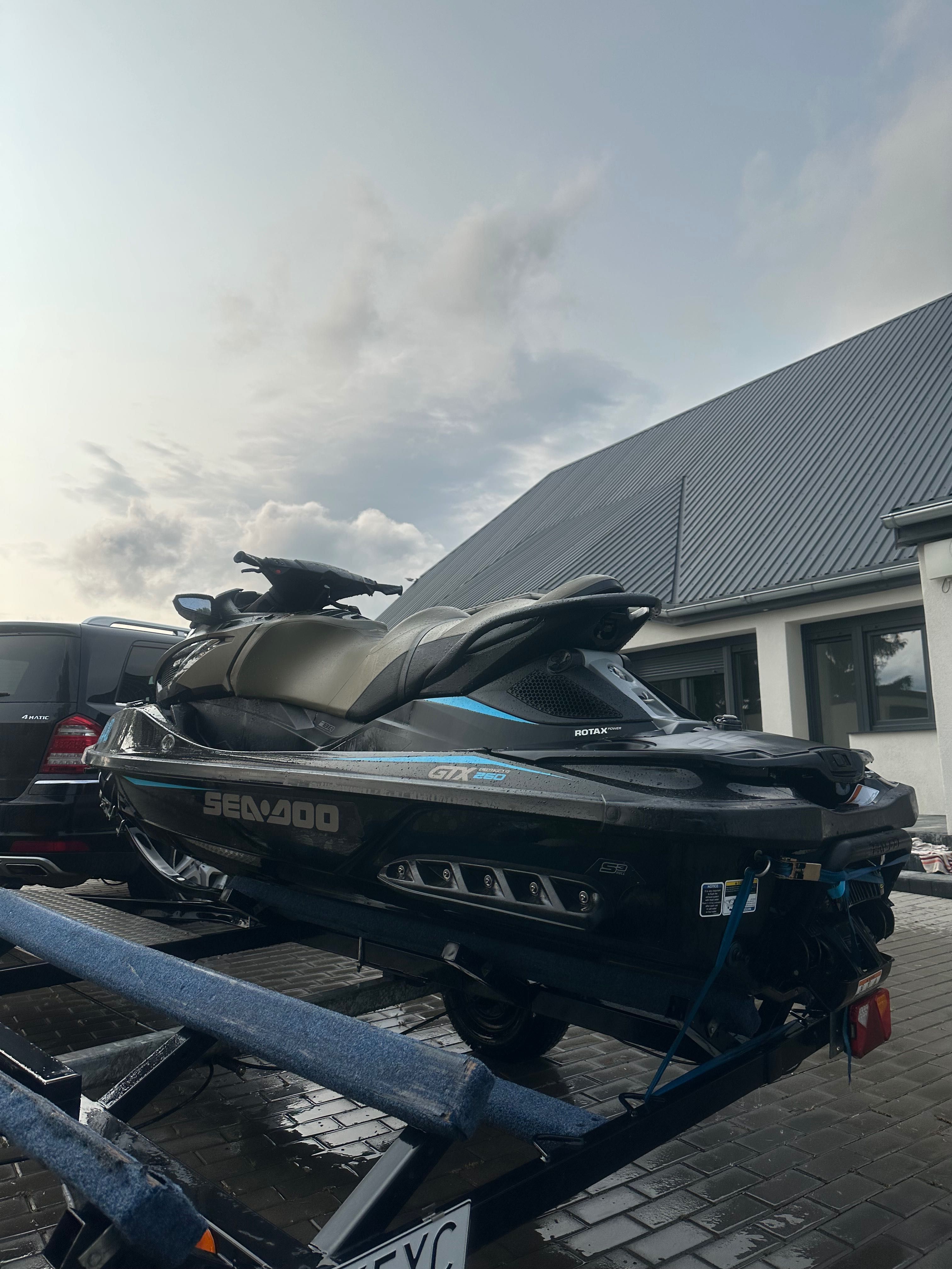 Wynajem skutera wodnego SeaDoo GTX260 Limited 3osobowy