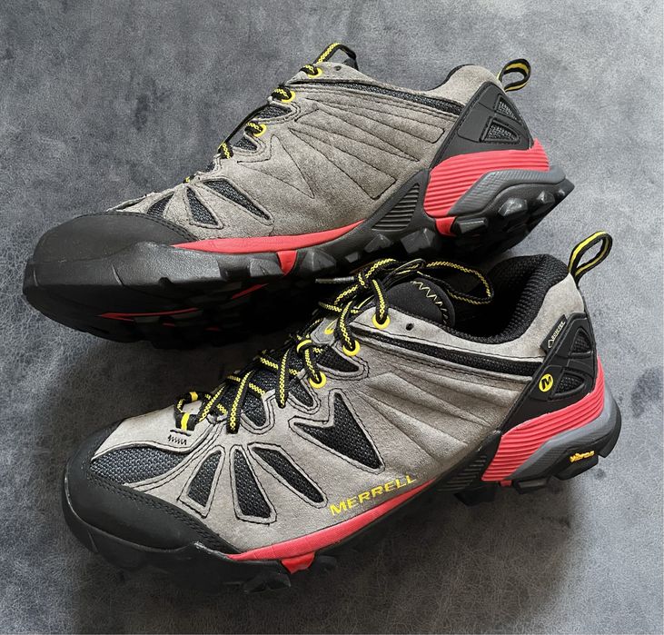 Кросівки черевики трекінгові Merrell Capra Goretex