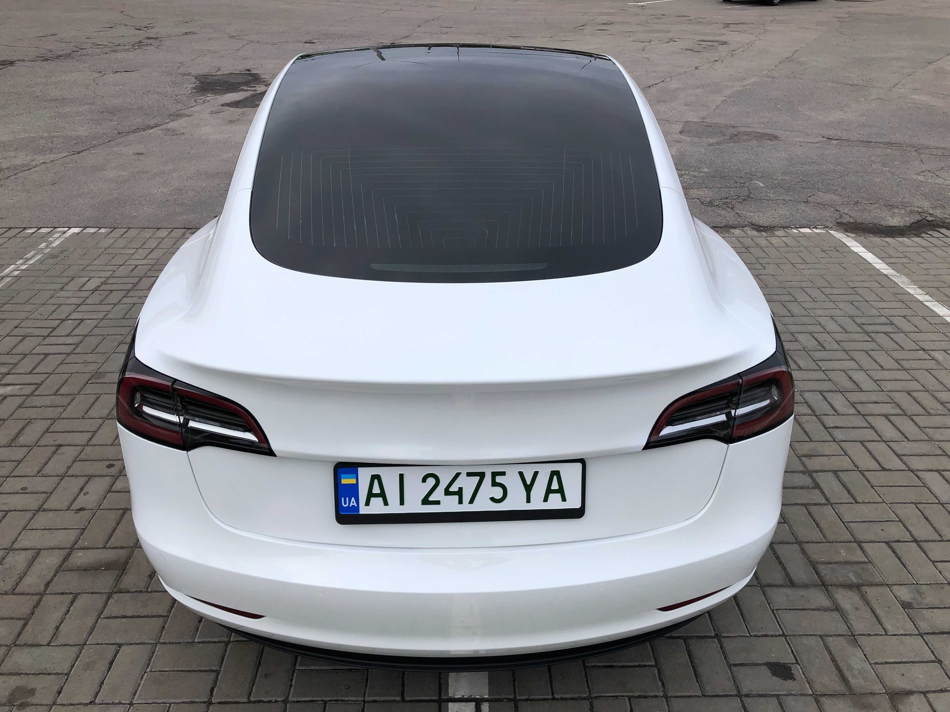 Tesla Model 3. 2019 рік. Гарний стан. Все працює