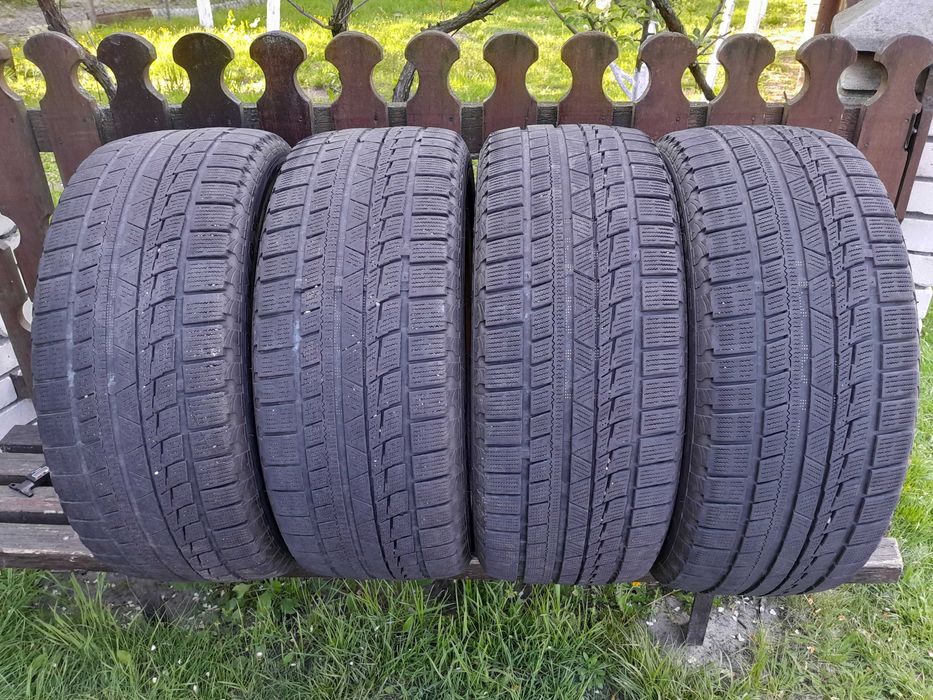 зимові шини 235 45 r18 firemax 2022рік 6.7мм