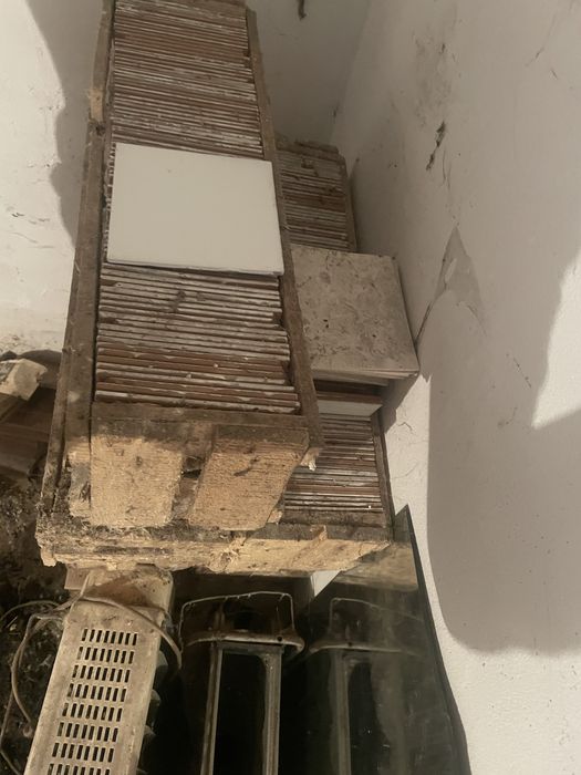 Плитка керамічна, біла емальована