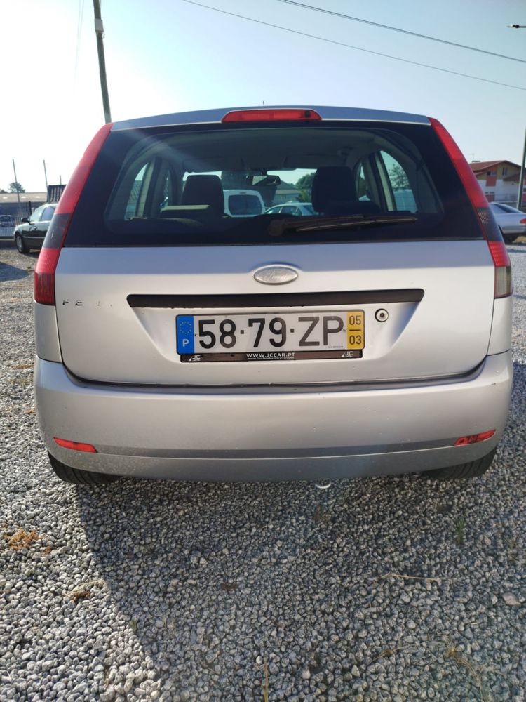 Ford Fiesta 2005 NEGOCIÁVEL