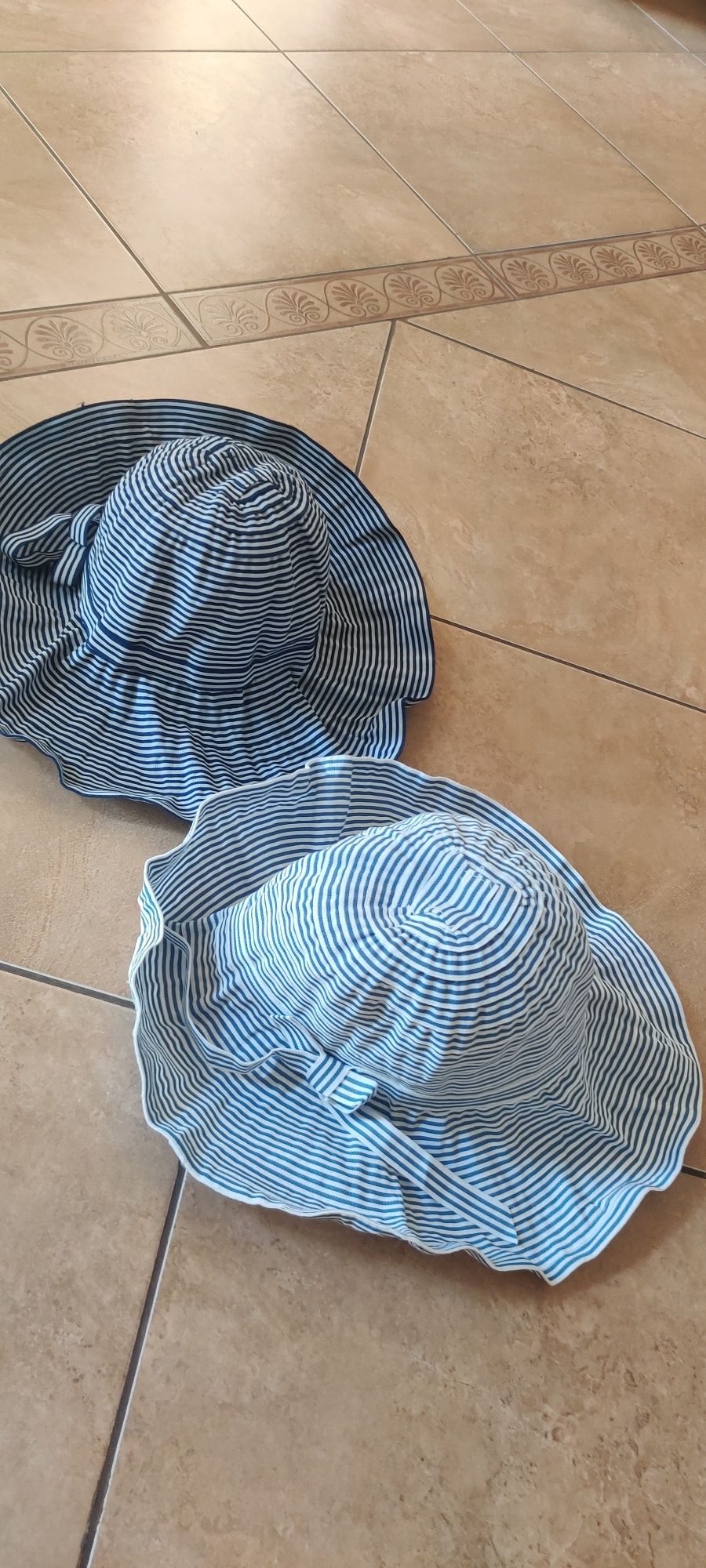 Жіночі літні капелюхи