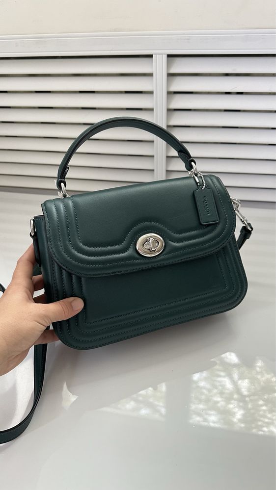 Зелена шкіряна сумка Marlie Top Handle Green Coach