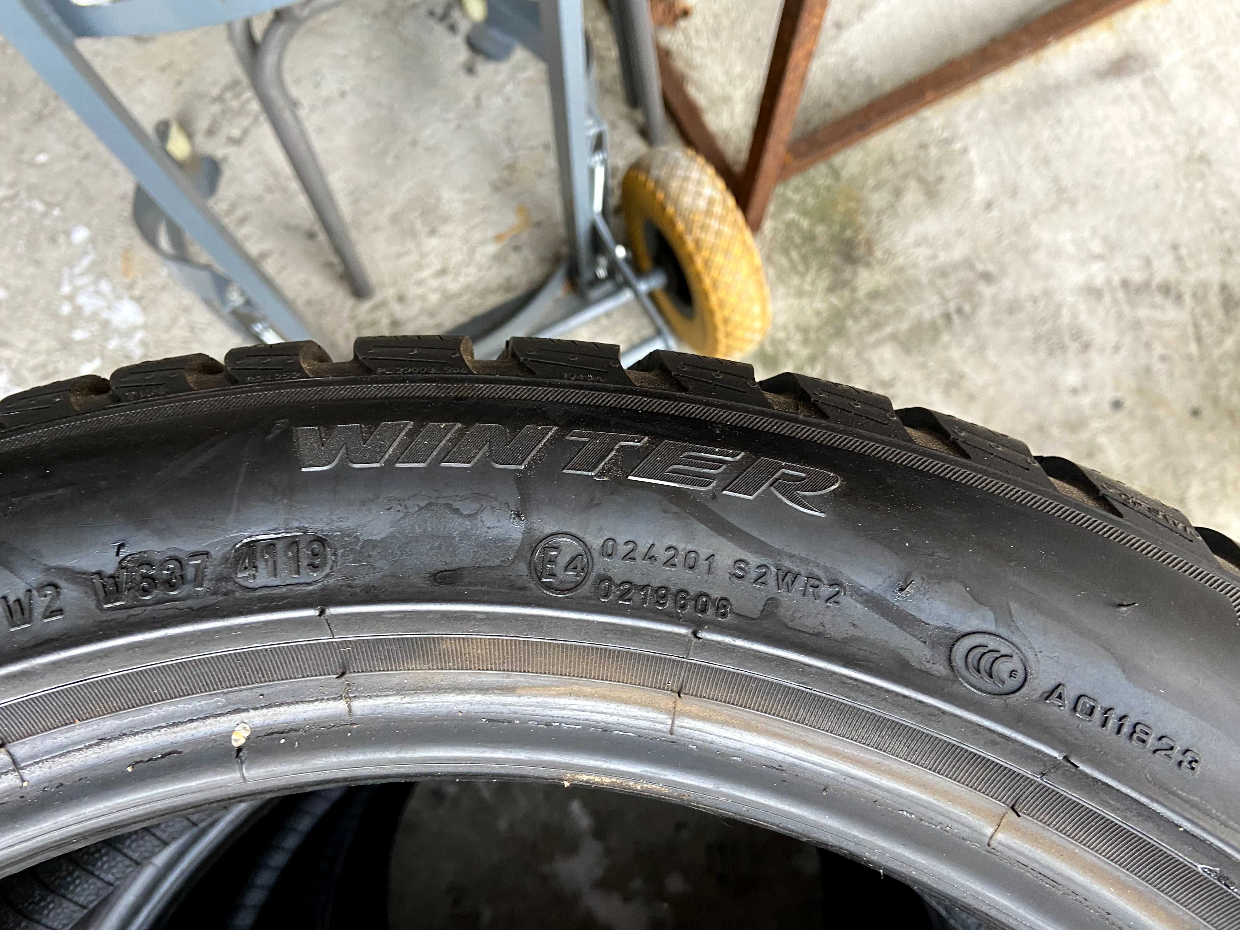 245/45R19 Pirelli SottoZero 3 DEMO 7mm DOT2019