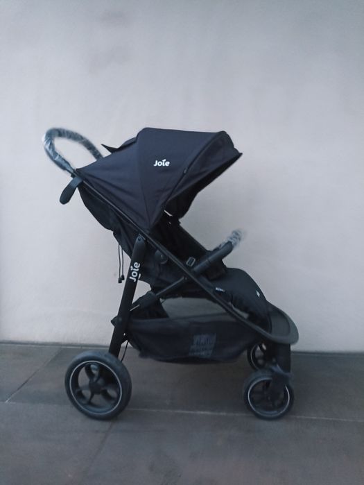Nowy wózek spacerowy joie litetrax s