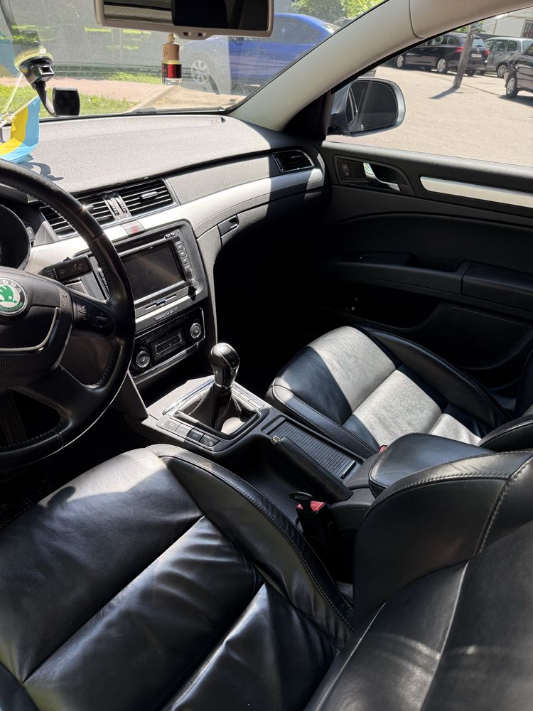 Skoda superb 1,6 TDI 2012