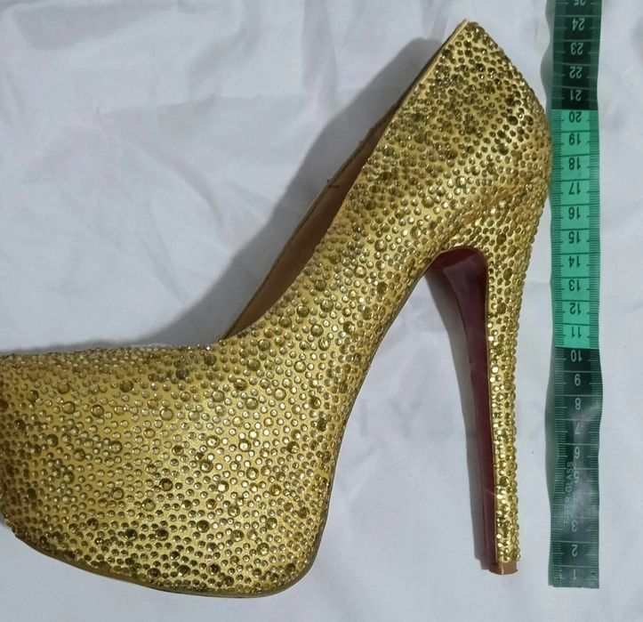 Sapatos Christian Louboutin DAFFODILE 160  SWAROVSKI GOLD