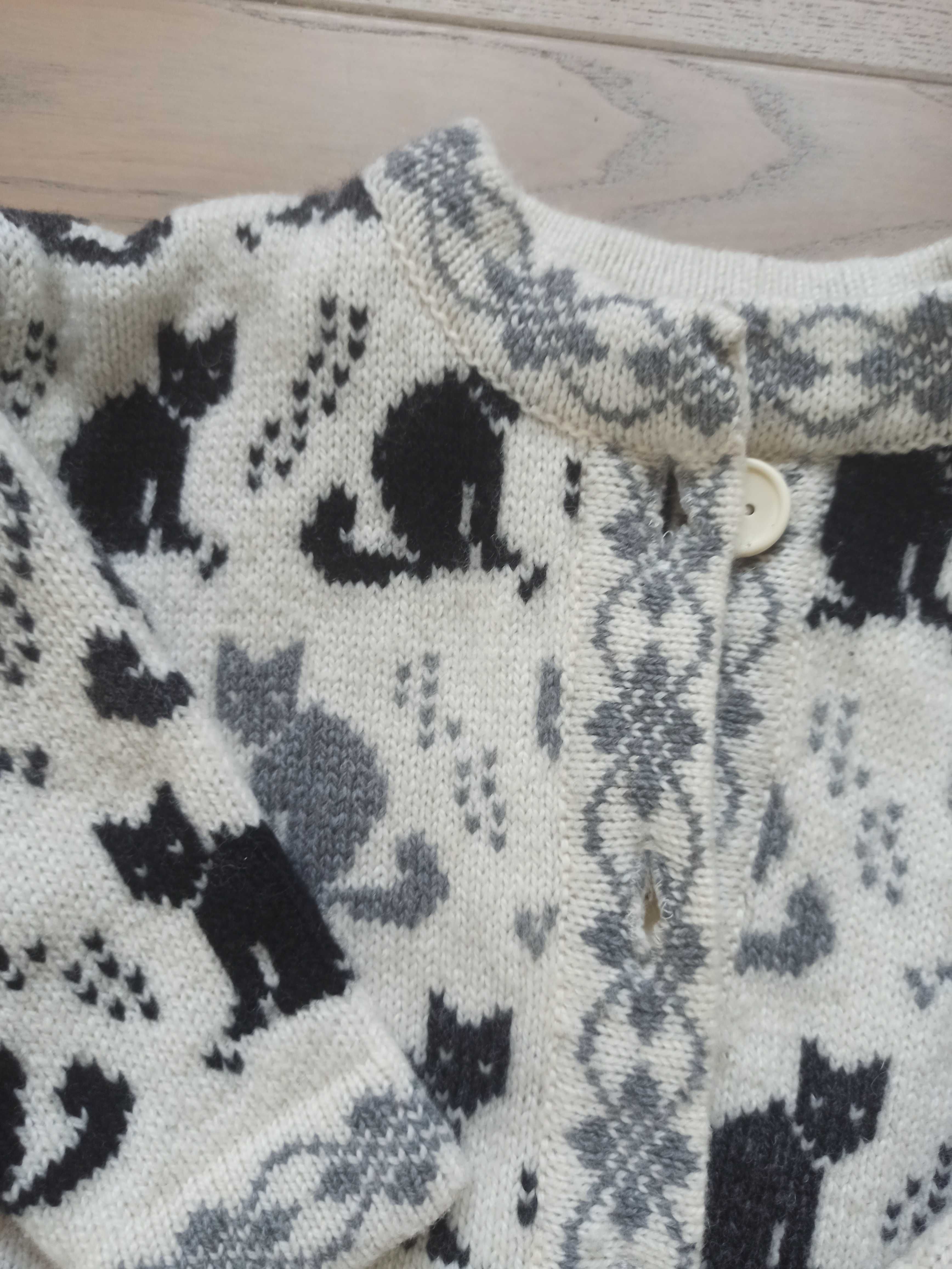 Sweter 104 wełna wełniany koty kotki