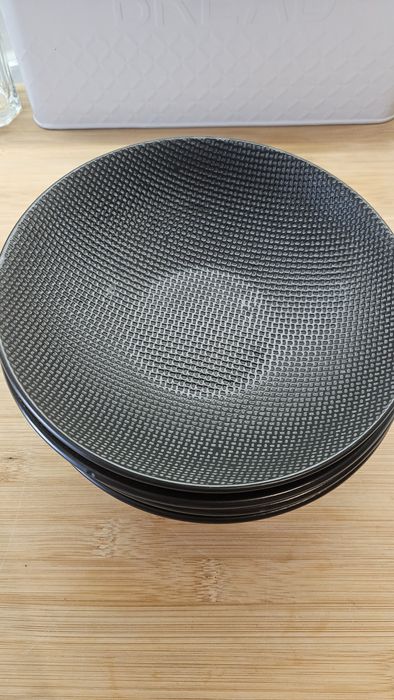 Vendo pratos variados