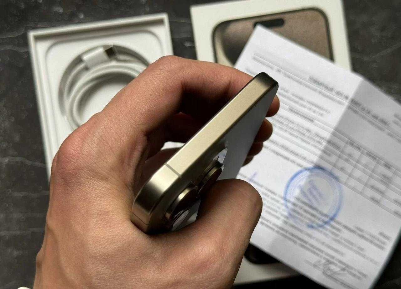 iPhone 15 Pro Max, 256 ГБ