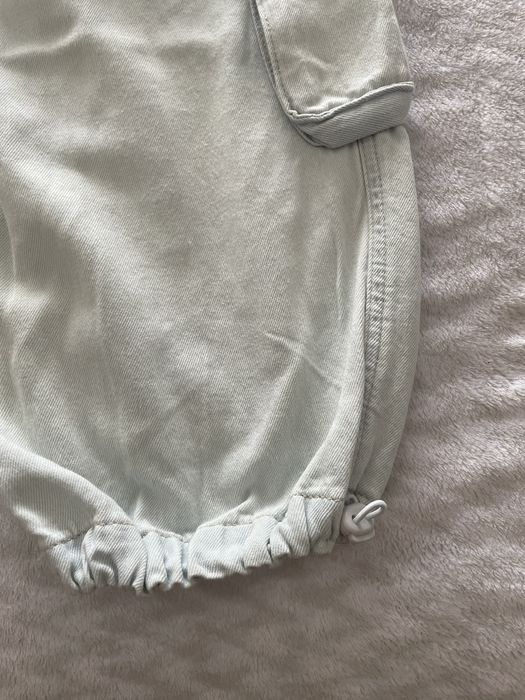 Calça cargo azul claro da ZARA