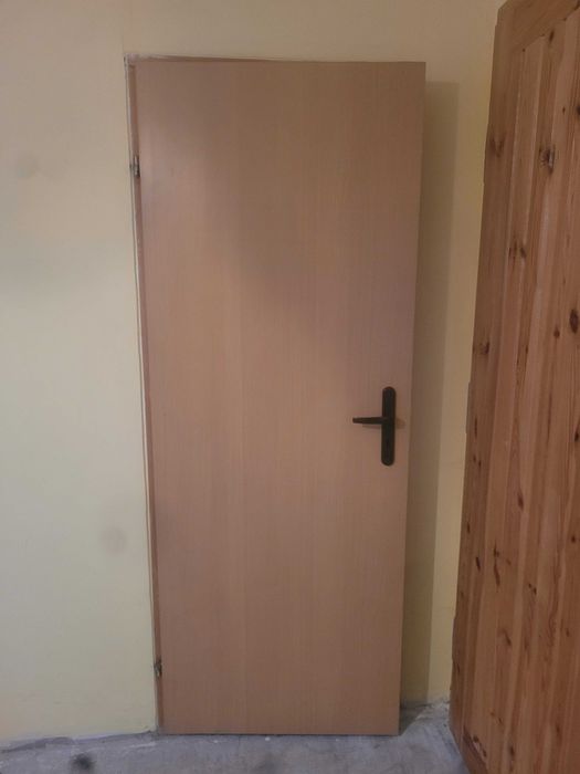 Witam sprzedam drzwi pokojowe