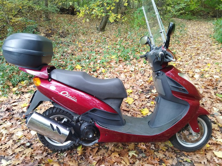 Skuter Daelim Otello 125, 4T w bardzo ładnym stanie.