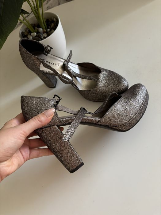 Szpilki obcasy Tamaris 38 srebne brokat błyszczące unikat glitter y2k