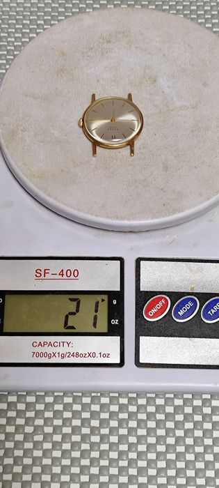 Продам золотые часы Полет