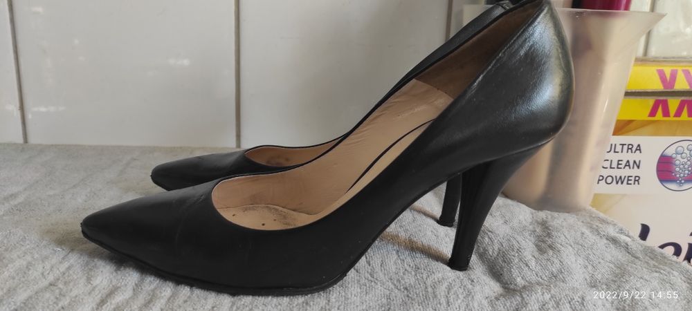 Czółenka Gino Rossi roz 40