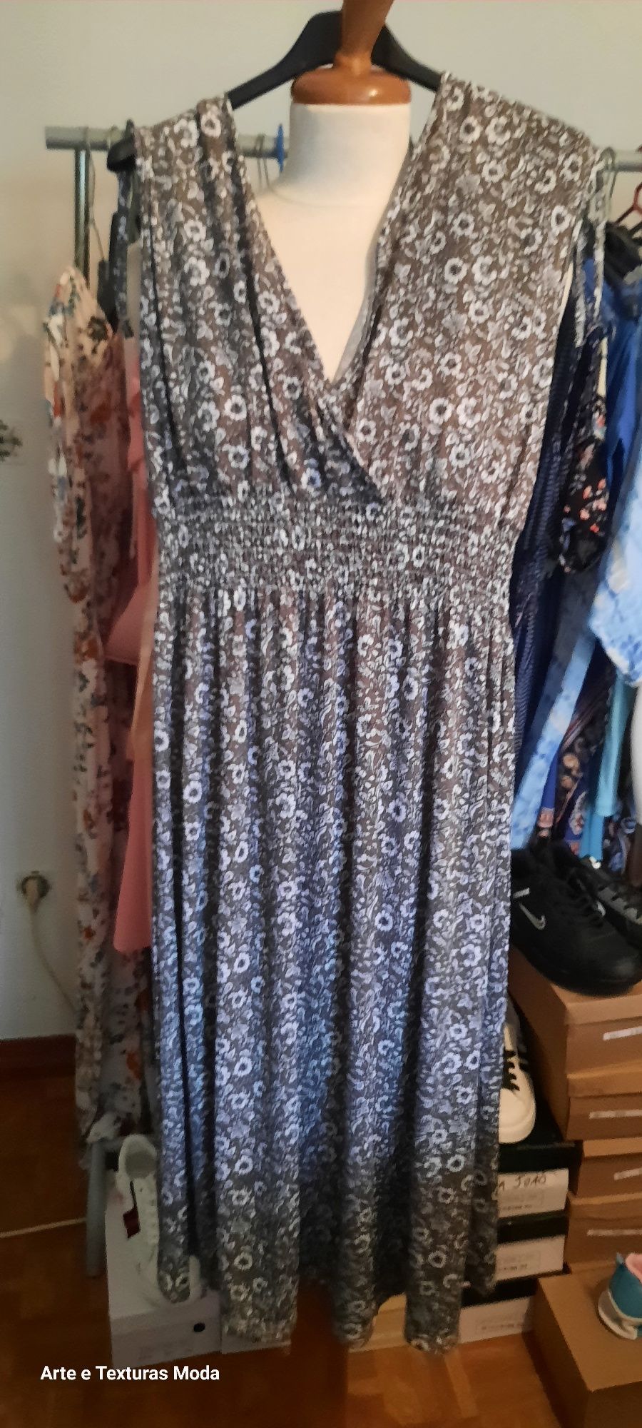 vestidos diversos novos