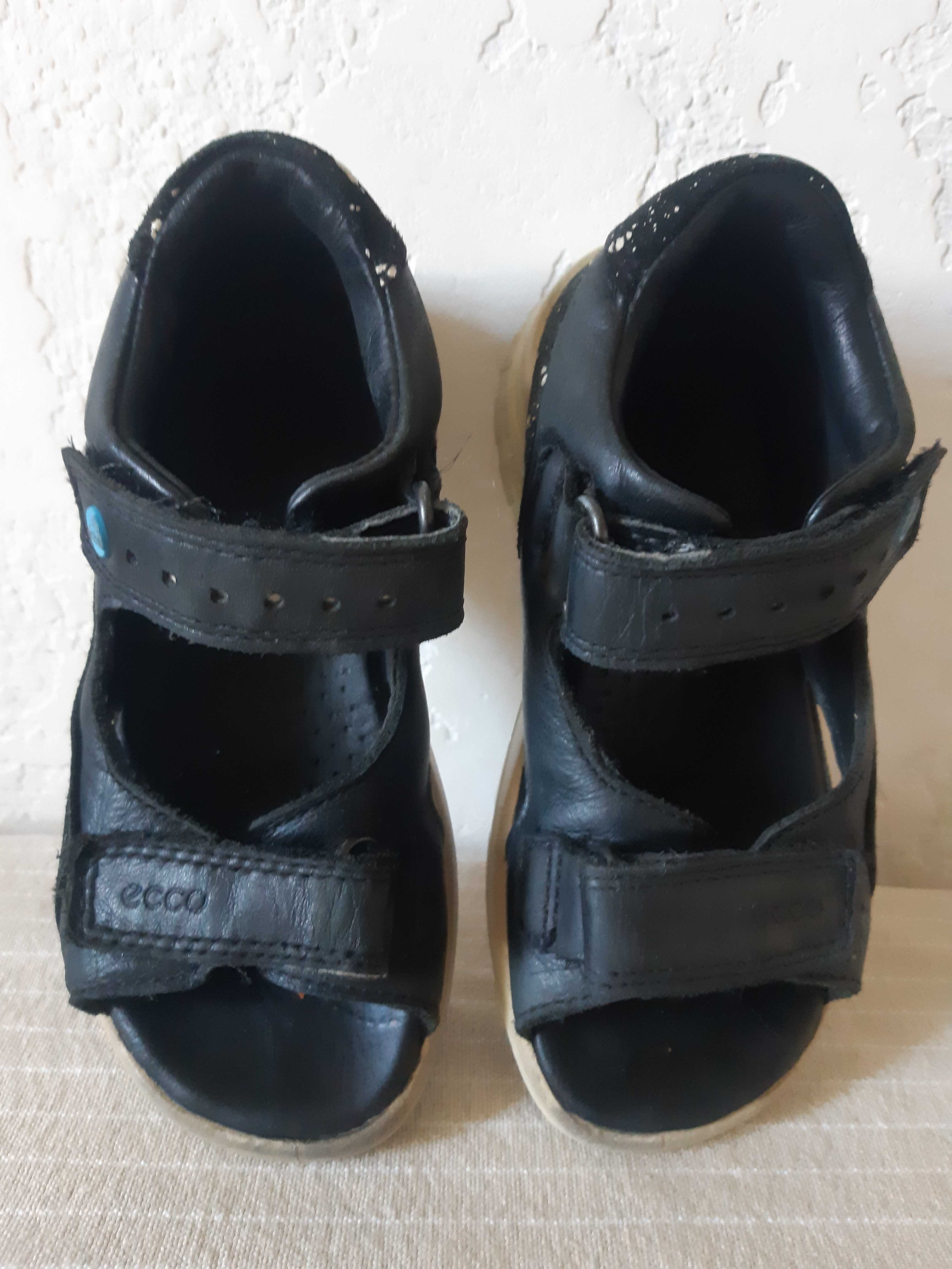 Босоножки летняя обувь Ecco для мальчика р. 26 ( стелька 16,2 см)
