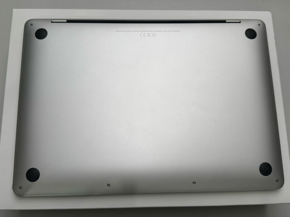 MacBook Pro M1 8/256