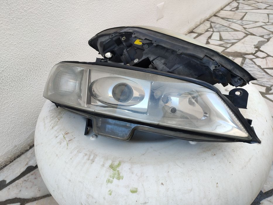 Faróis Opel Vectra