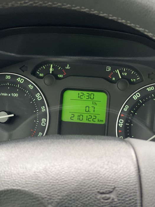 Продам Шкоду Октавію А5. 1.6 бенз MPI