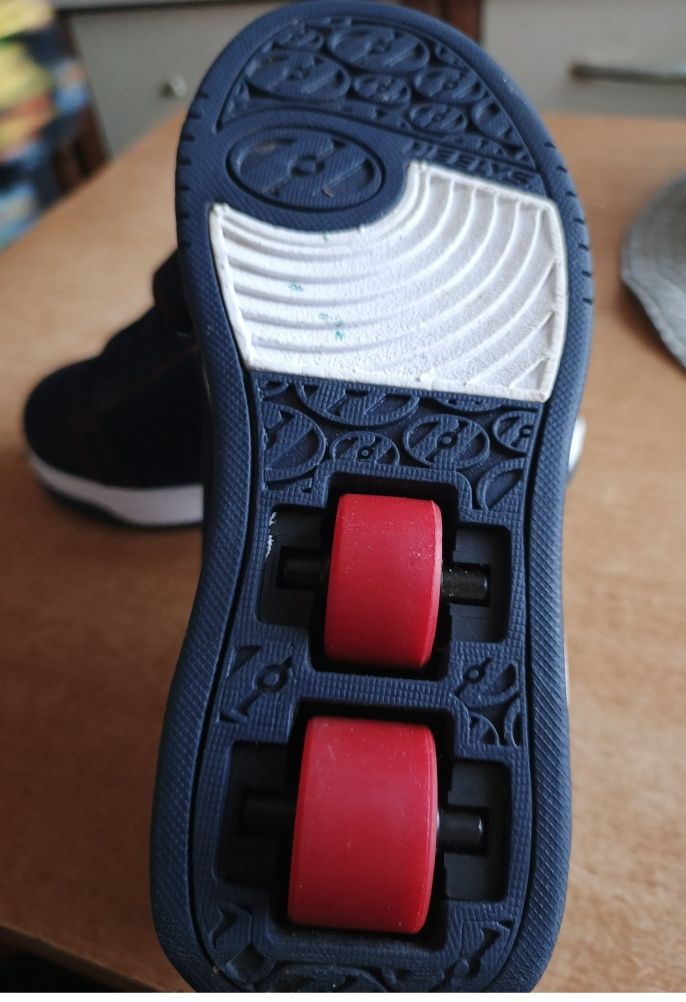 Кроссовки HEELYS,р 32,250грн.