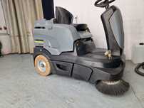 Zamiatarka Karcher 90/60 R BP ADV