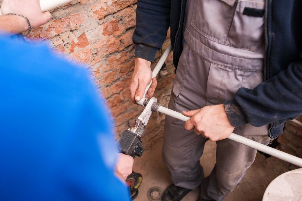 Виклик сантехніка у Львів. Ремонт змішувача Львів. Ремонт труб