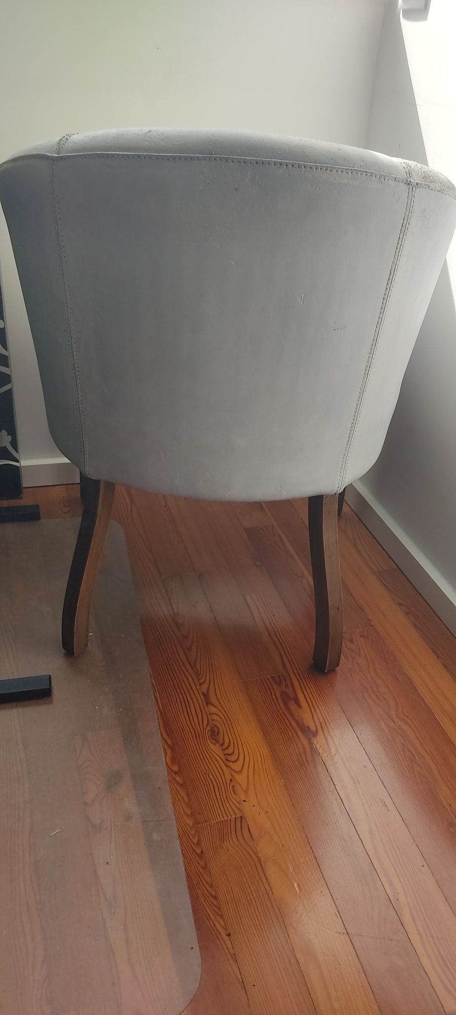 Cadeirão de sala/quarto branco