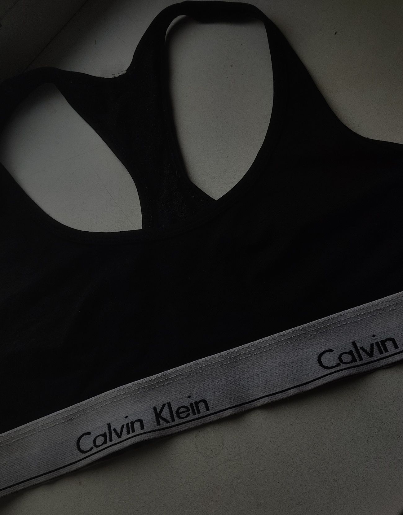 топ Calvin Klein