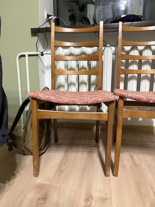 Стільці Безкоштовно