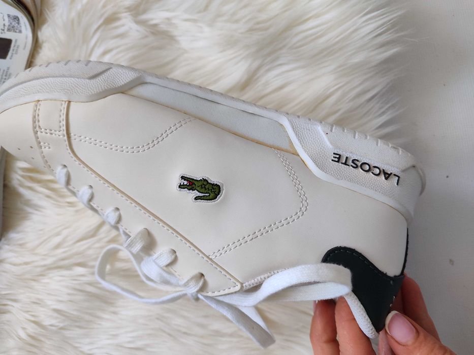 Lacoste новые женские кроссовки кросiвки